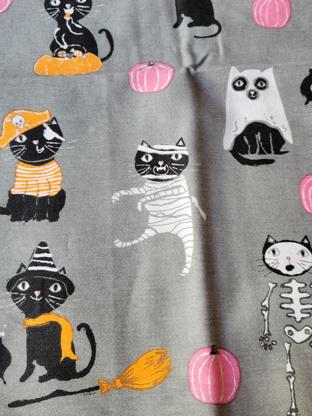 Tag Halloween Trio of Kitchen Towels - Your Choice - Picture 3 of 8